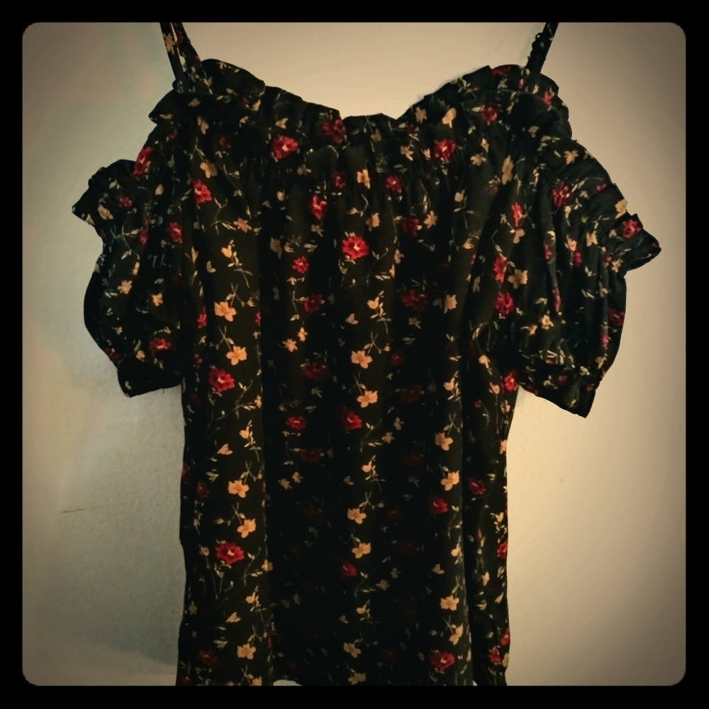 Elegant floral chiffon blouse